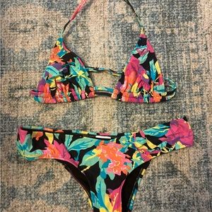 Roxy 2 piece bikini set